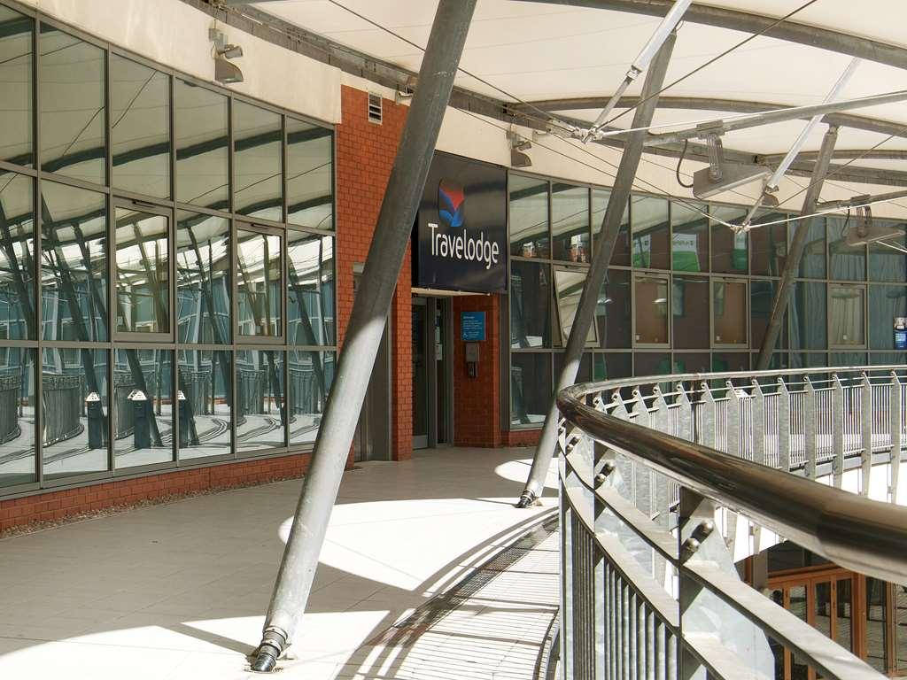 Travelodge Birmingham Central Broadway Plaza Exterior foto
