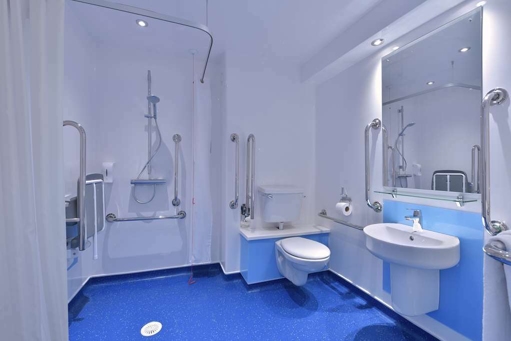 Travelodge Birmingham Central Broadway Plaza Habitación foto